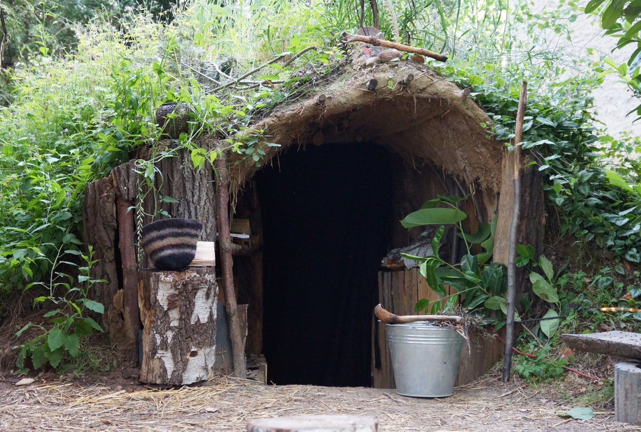 Naturerlebnis-Erdsauna von außen