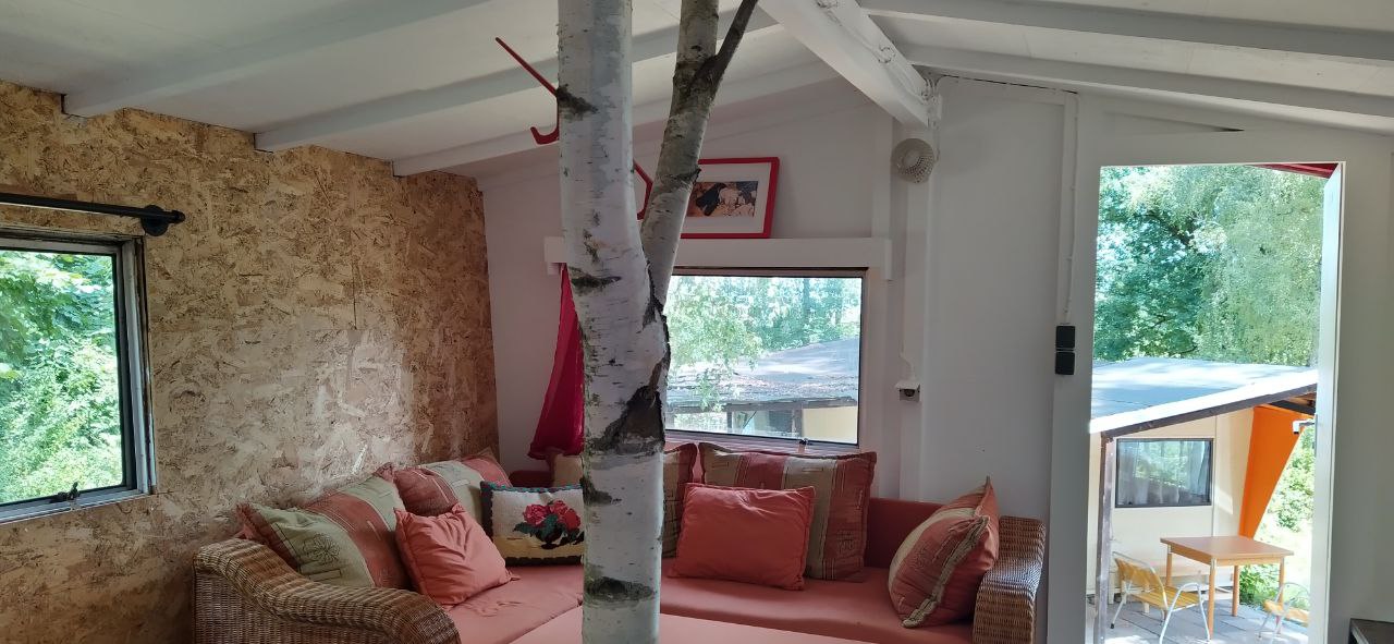 Bungalow Trabi Rot - Bild 1